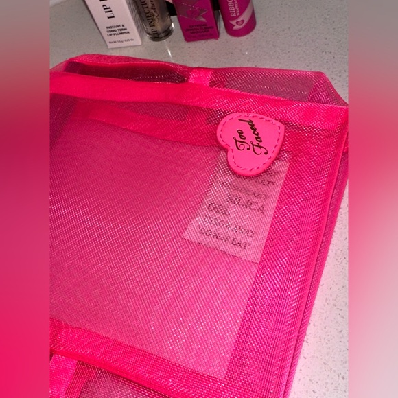 Too Faced Exclusive Limited Edition 5Pc Make-up Set - Picture 9 of 9